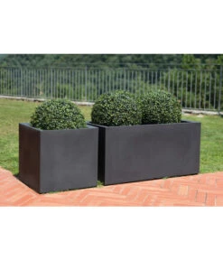 Farmet Kunststoff-Pflanzkübel Atlantis, Doppelwandig Mit Bewässerungssystem, Dunkelanthrazit -Haus Pflanzen Welt 4110029 WE DE 002 ATLANTISRechteckigerDoppelwandigerPflanzkuebel39x39x39cmhochmitBewaesserungssystemDUNKELANTHRAZIT